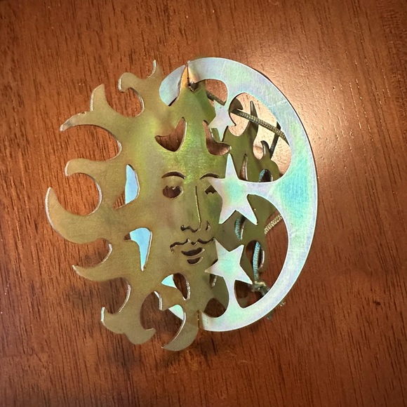 Metal 3D Sun, Moon, Stars hanging Ornament - Picture 3 of 5